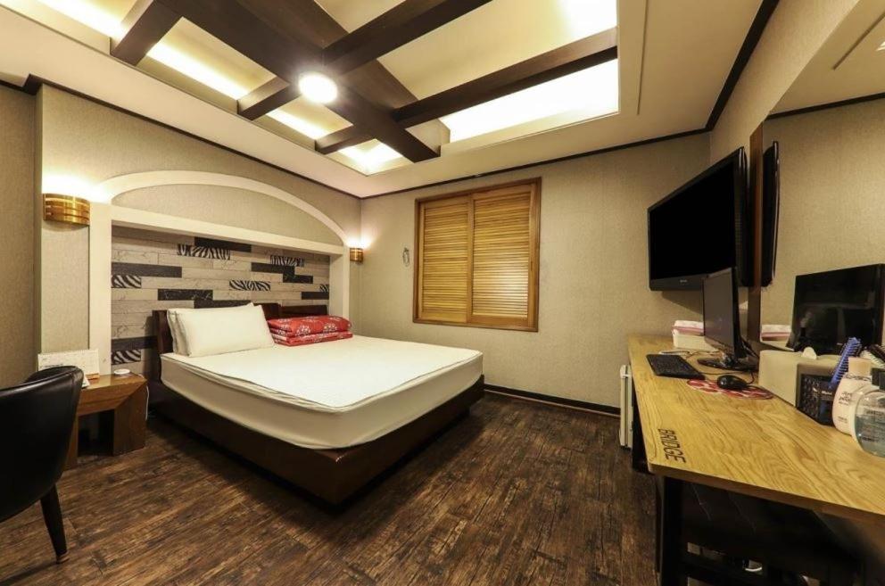 Bridge Hotel Busan Exterior photo
