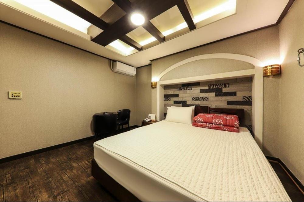Bridge Hotel Busan Exterior photo